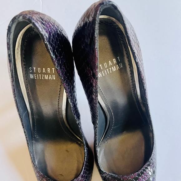 Stuart Weitzman Python Snakeskin Purple Metallic Pumps, size 7.5 FALL - Picture 7 of 15